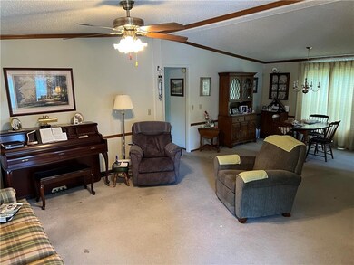 245 Greenbriar Dr S, Bath, PA 18014 - photo 5