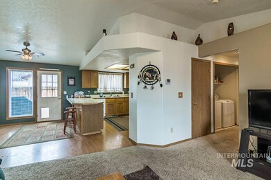 107 W Crestwood Dr, Nampa, ID 83686 - photo 7