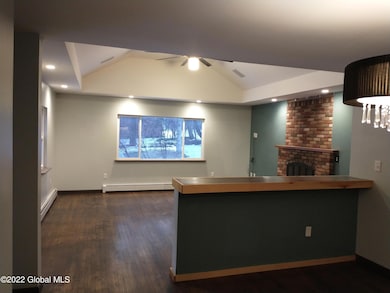 4132 Buckingham Dr, Schenectady, NY 12304 - photo 2