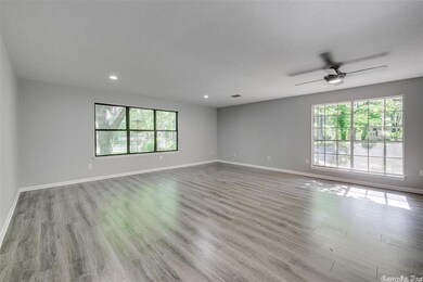 1502 Manor St, Conway, AR 72034 - photo 6