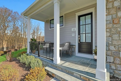 22 Carriage Ln, Chappaqua, NY 10514 - photo 2