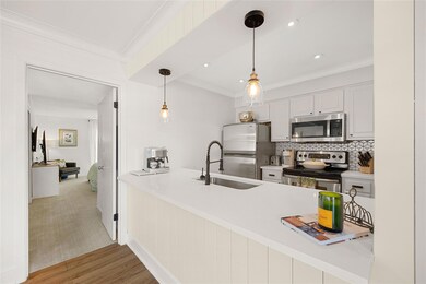 kitchen peninsula