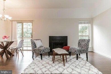 12150 Penderview Terrace unit 1328, Fairfax, VA 22033 - photo 2