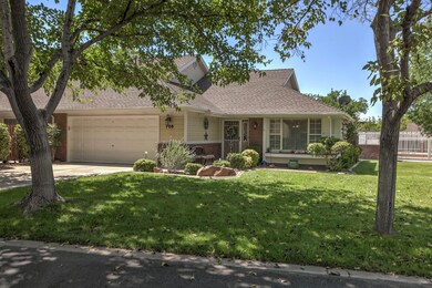 2-845 N Valley View Dr #706