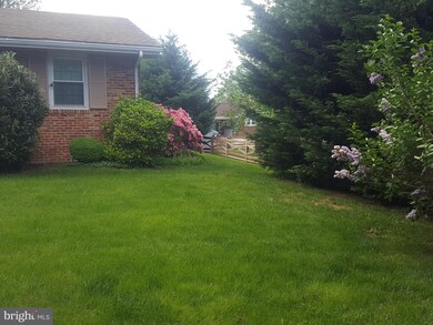 6585 Englewood Rd, Linthicum Heights, MD 21090 - photo 7