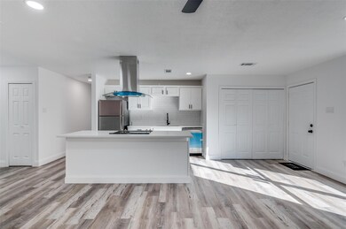 7204 Lancashire Dr, North Richland Hills, TX 76182 - photo 4