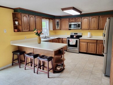 17 Upland Ave, Southbridge, MA 01550 - photo 7