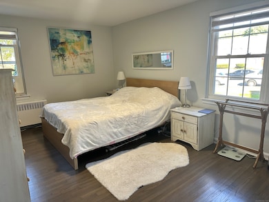 16 Revere Dr unit 1, Stamford, CT 06902 - photo 3