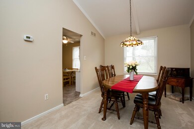 5213 Lightning View Rd, Columbia, MD 21045 - photo 6