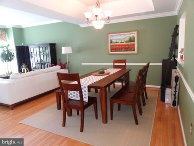 3120 Sutherland Hill Ct, Fairfax, VA 22031 - photo 5