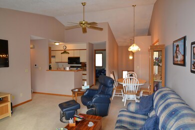 Dining/Kitchen