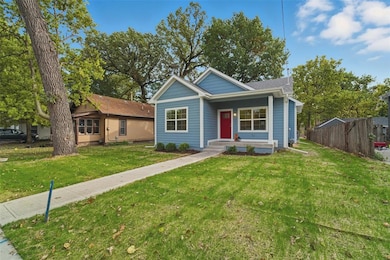 914 Douglas Ave, Des Moines, IA 50313 - photo 3