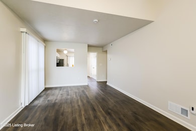 004-photo-living-room-14943177