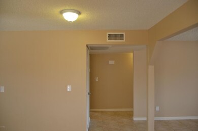5526 W Cambridge Ave, Phoenix, AZ 85035 - photo 4