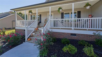 1740 Ashbrook View Ln, Asheboro, NC 27205 - photo 6