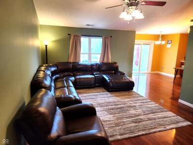 1235 Fiesta Dr, Franklin, IN 46131 - photo 7