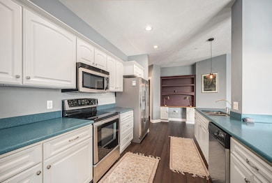 327 State St unit 2, Saint Joseph, MI 49085 - photo 7