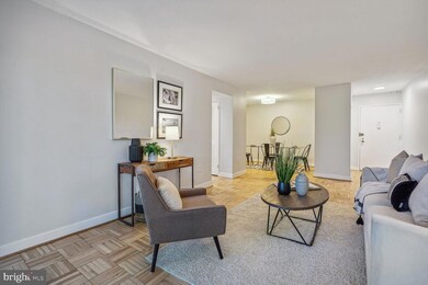 Town Square Towers unit 409, Washington, DC 20024 - photo 6