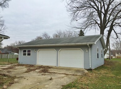 207 Grant St, Galien, MI 49113 - photo 2