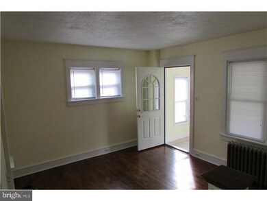 75 N Ridgeway Ave, Glenolden, PA 19036 - photo 2