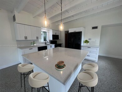 Kitchen with oversized island