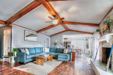 403 Forrestburg Dr, Wake Village, TX 75501 - photo 3