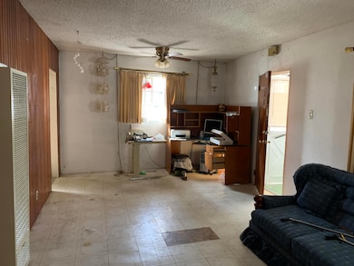 2424 Gold Ave, El Paso, TX 79930 - photo 5