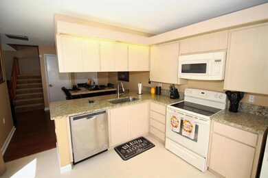 8 Amherst Ct unit C, Royal Palm Beach, FL 33411 - photo 3