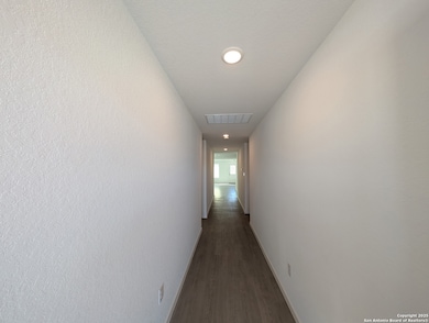 4618 Legacy Point, von Ormy, TX 78073 - photo 3