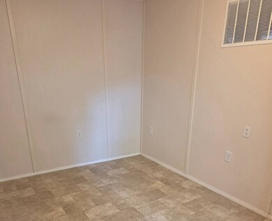 115 SE Willow Way St, Topeka, KS 66609 - photo 3