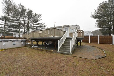 24 Glen Meadows Ct, Warwick, RI 02889 - photo 3