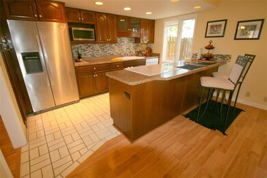 8510 Canterbury Square W, Indianapolis, IN 46260 - photo 3