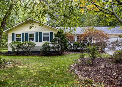 28 Black Oak Cir, Crossville, TN 38558 - photo 2