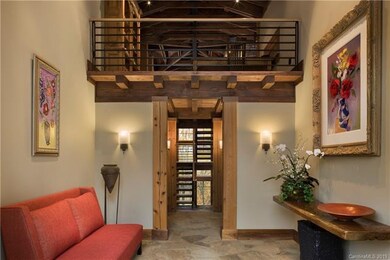 528 Watershed Way - Interior - Foyer