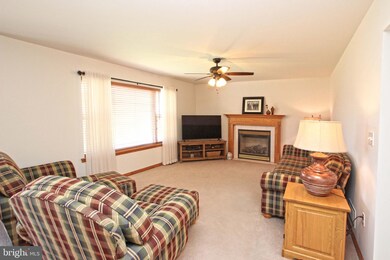 145 Robin Ln, Kunkletown, PA 18058 - photo 5