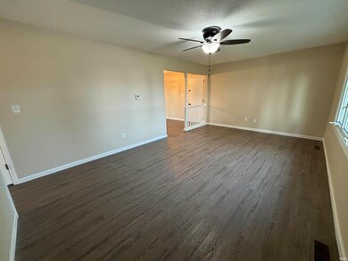 426 Millside Ct, Ossian, IN 46777 - photo 2