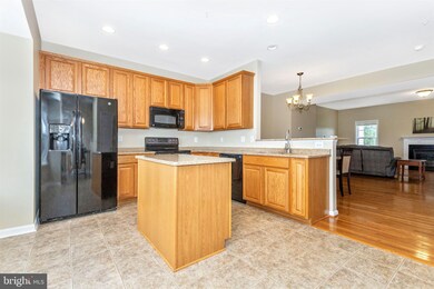 10305 Lantern Ln, Hagerstown, MD 21740 - photo 5