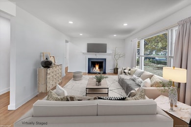 273 Wheeler Park Ave, Fairfield, CT 06825 - photo 2