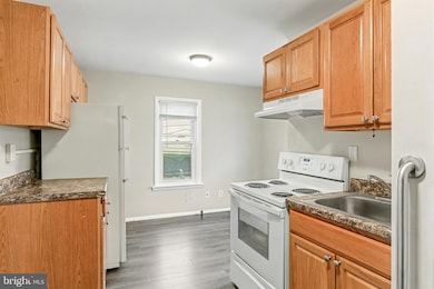 3329 Market St unit B, Camp Hill, PA 17011 - photo 2