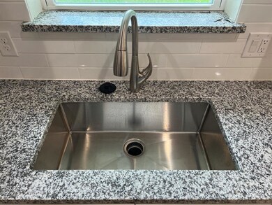 925 Baker St, Denison, TX 75020 - photo 5