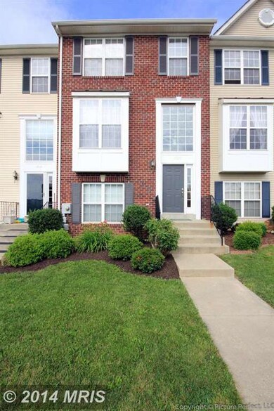 7108 Ladd Cir, Frederick, MD 21703 - photo 2