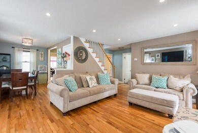 98 Apple Tree Ln, Weymouth, MA 02188 - photo 4