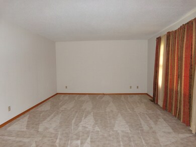 1701 Kefauver St, Manchester, TN 37355 - photo 3