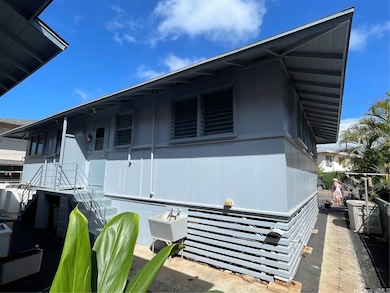 2912 Varsity Cir, Honolulu, HI 96826 - photo 3