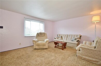 Spacious Living room