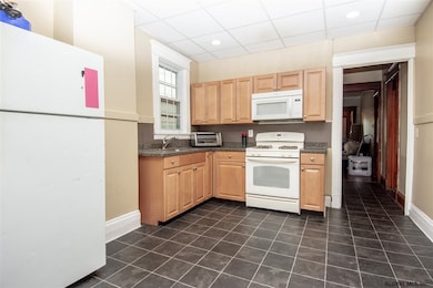 552 Hudson Ave, Albany, NY 12203 - photo 7