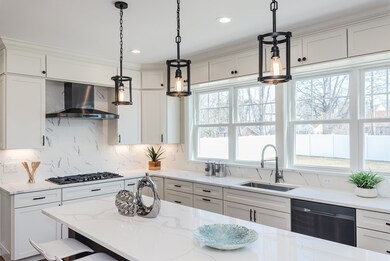 63 Hanson Rd, Newton Center, MA 02459 - photo 3