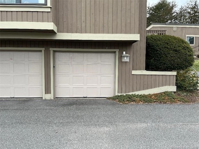 20 Heritage Cir unit B, Southbury, CT 06488 - photo 4