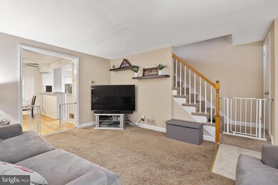 738 Bethnal Rd, Baltimore, MD 21229 - photo 5