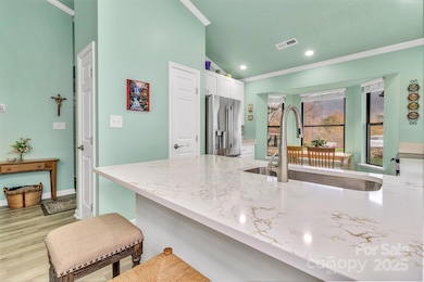 121 Cimarron Dr unit 121, Asheville, NC 28803 - photo 6